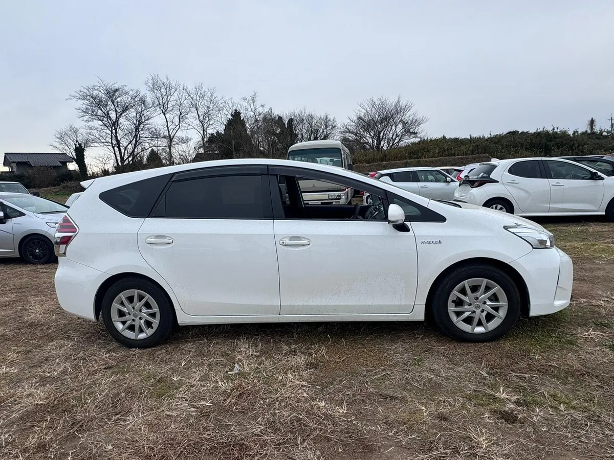 Car - Image 4