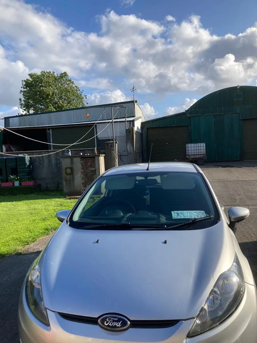 Ford fiesta - Image 2