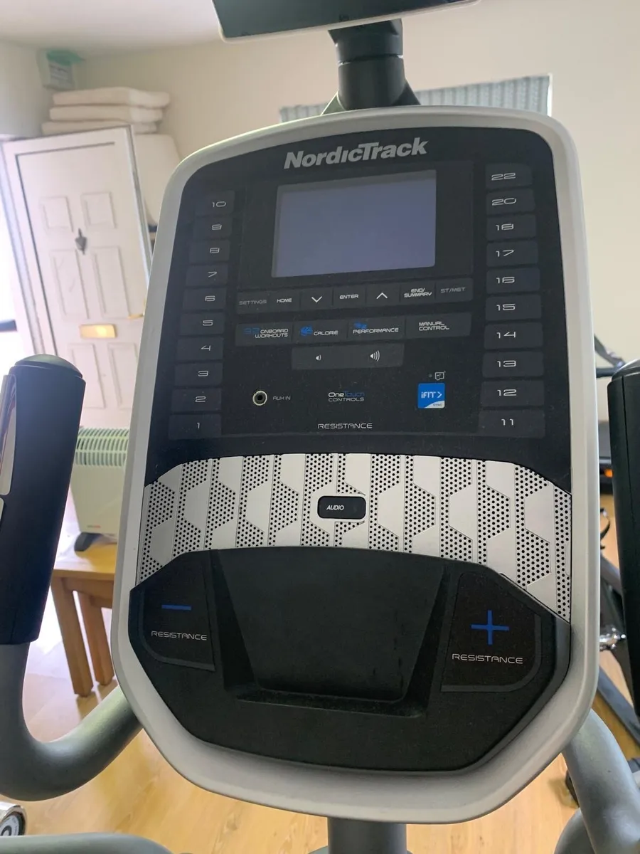 Cross Trainer - Image 1