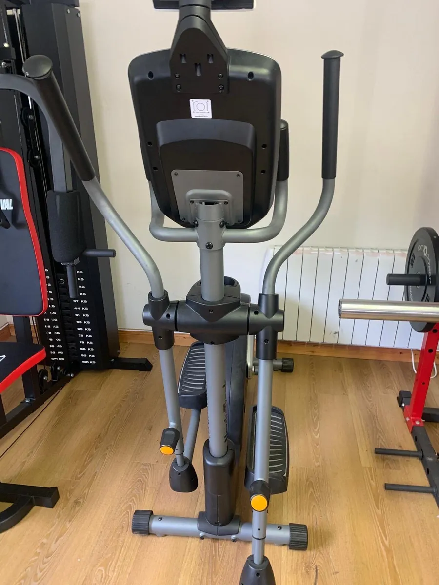 Cross Trainer - Image 3