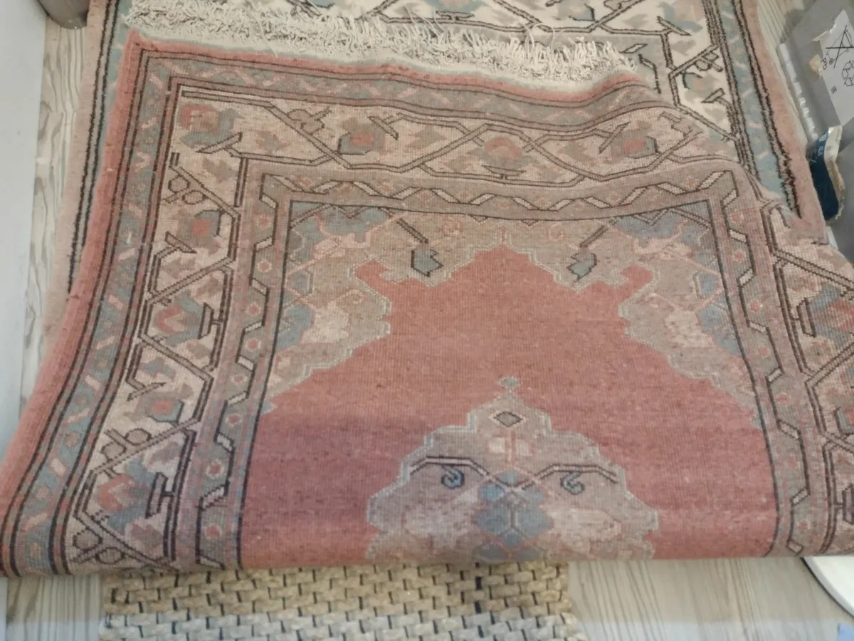 Heavy hand knotted wool rug - Image 3