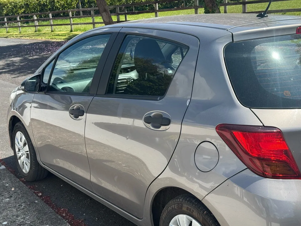 Toyota Yaris - Image 4