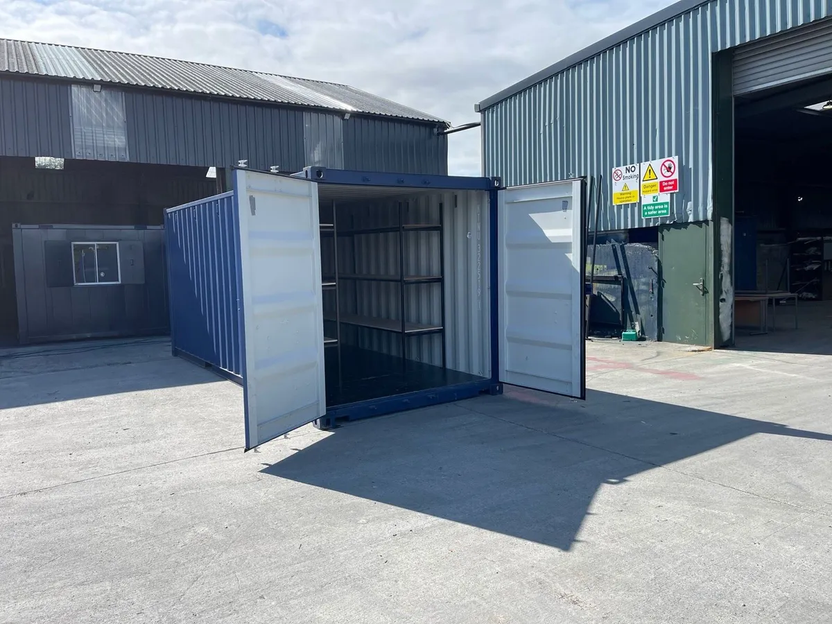 Storage container with shelving - Image 1