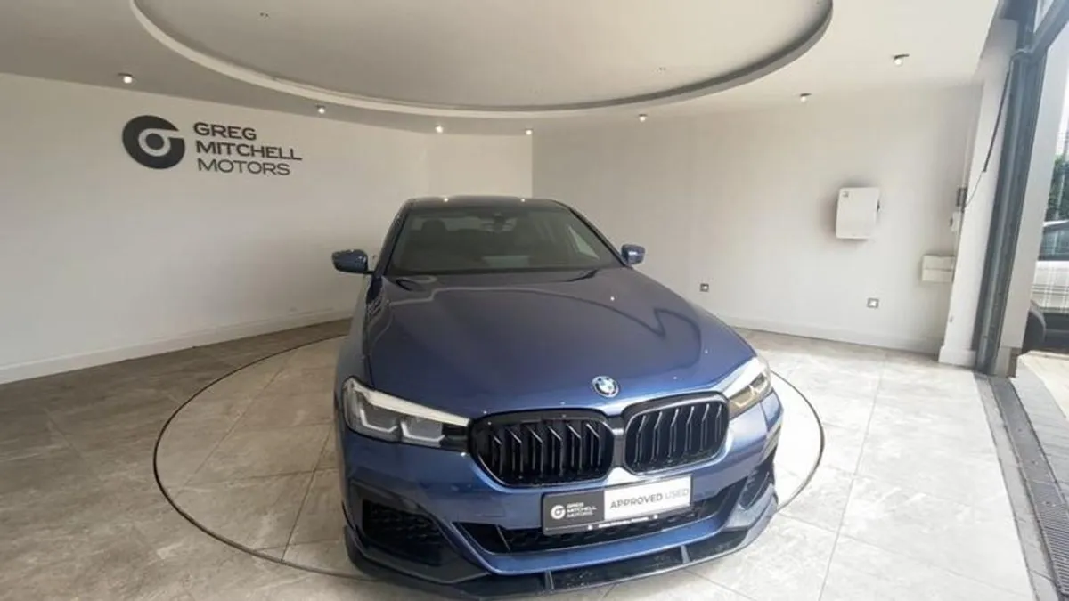 BMW 5 Series 520d MHT M Sport 4dr Step Auto - Image 3