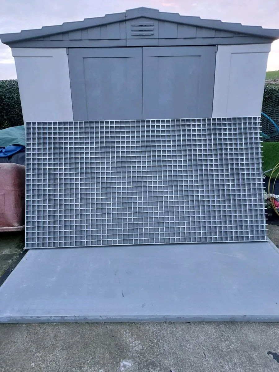 Platform or base - Image 4