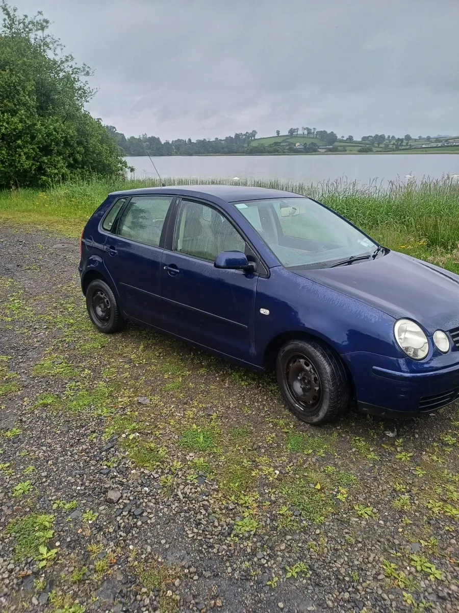 Volkswagen Polo 2004 automatic - Image 2
