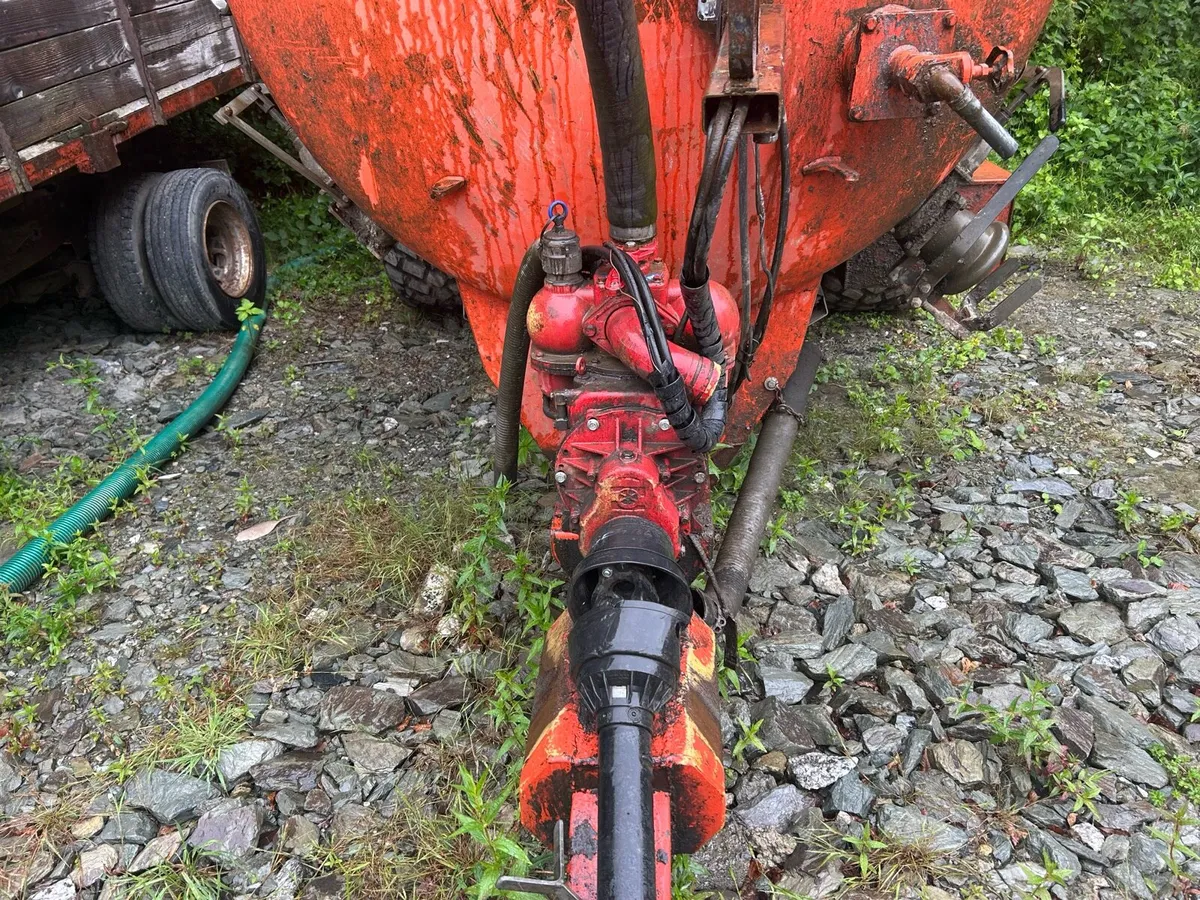 Slurry tanker - Image 3