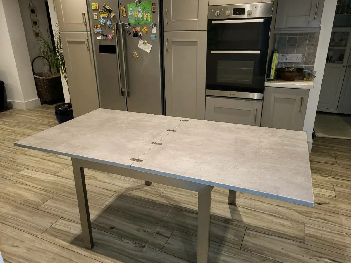 Extendable Dining Table - Image 3