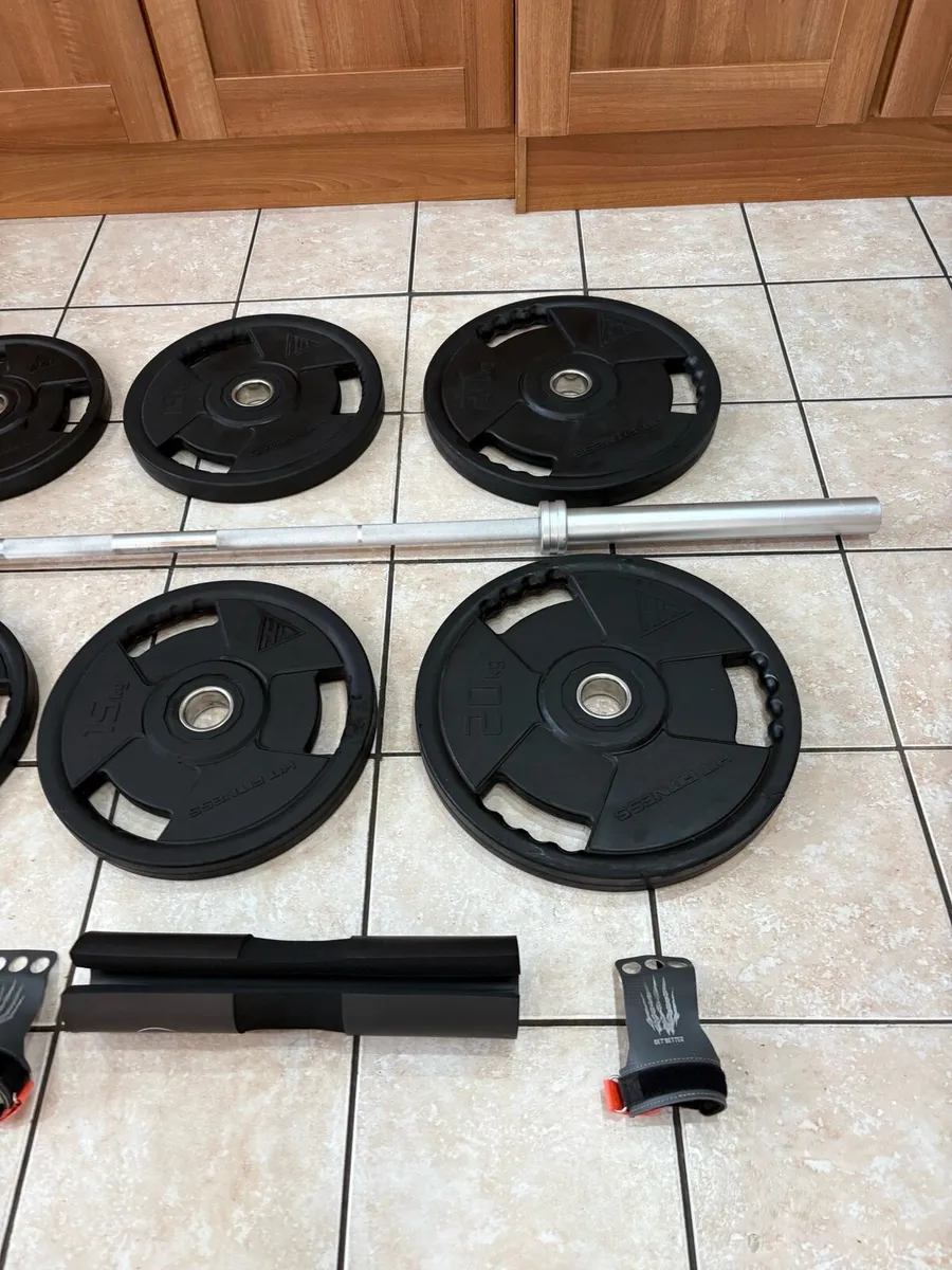 HIGH END URETHANE COMMERCIAL OLYMPIC WEIGHT SET! - Image 2