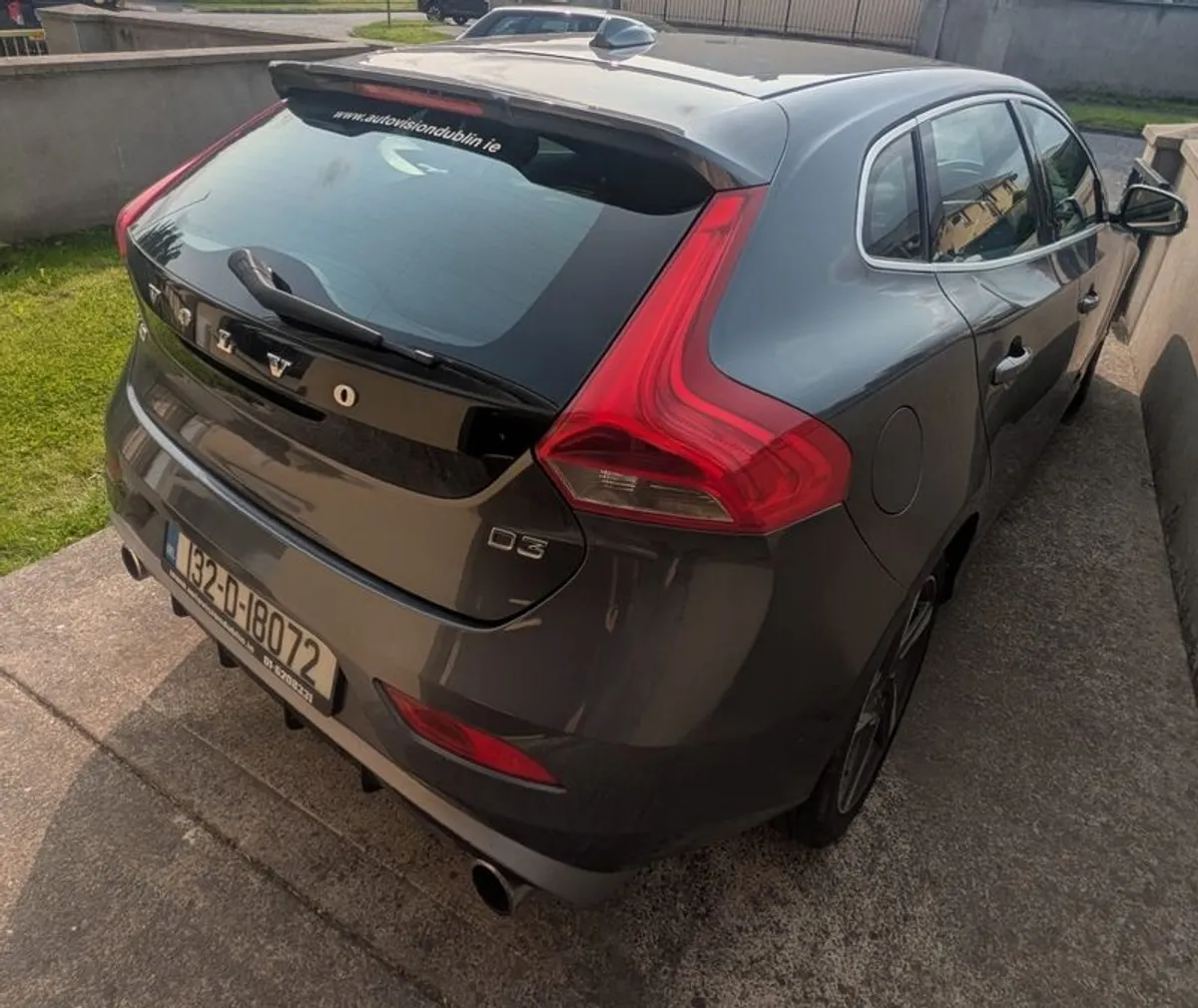 2013 Volvo V40 D3 r-design - Image 1