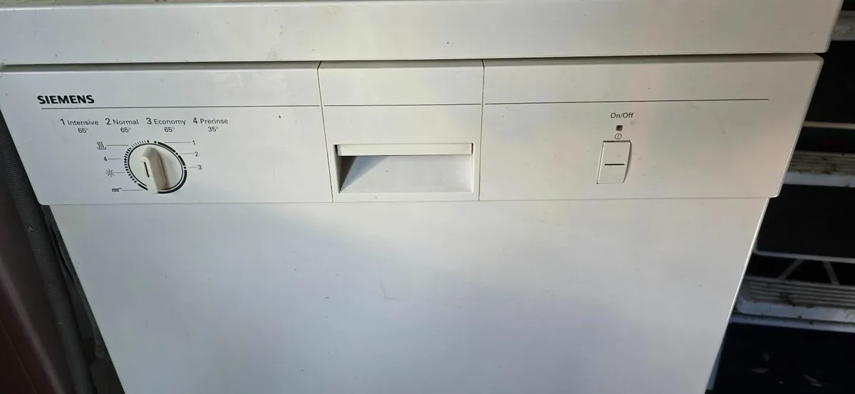 Dishwasher - Image 1