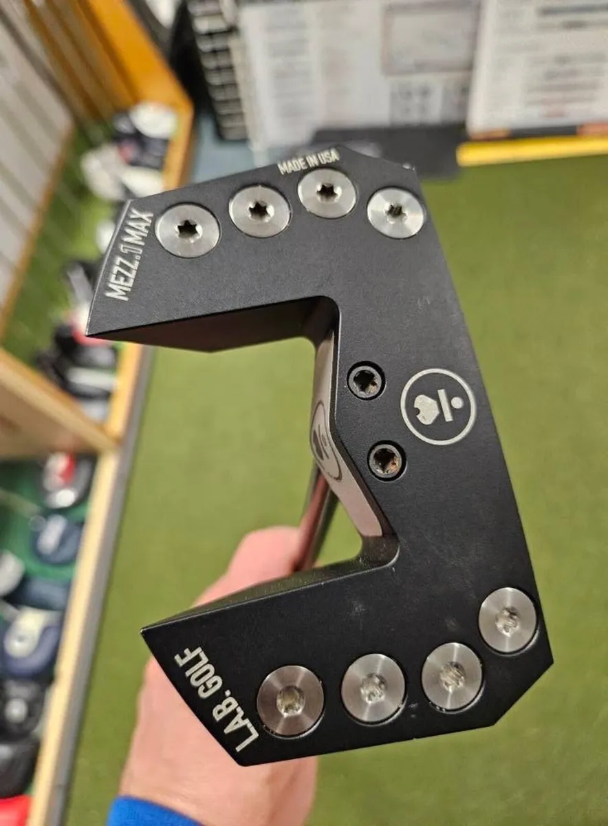 Lab Mezz.1 Max Putter - Image 1