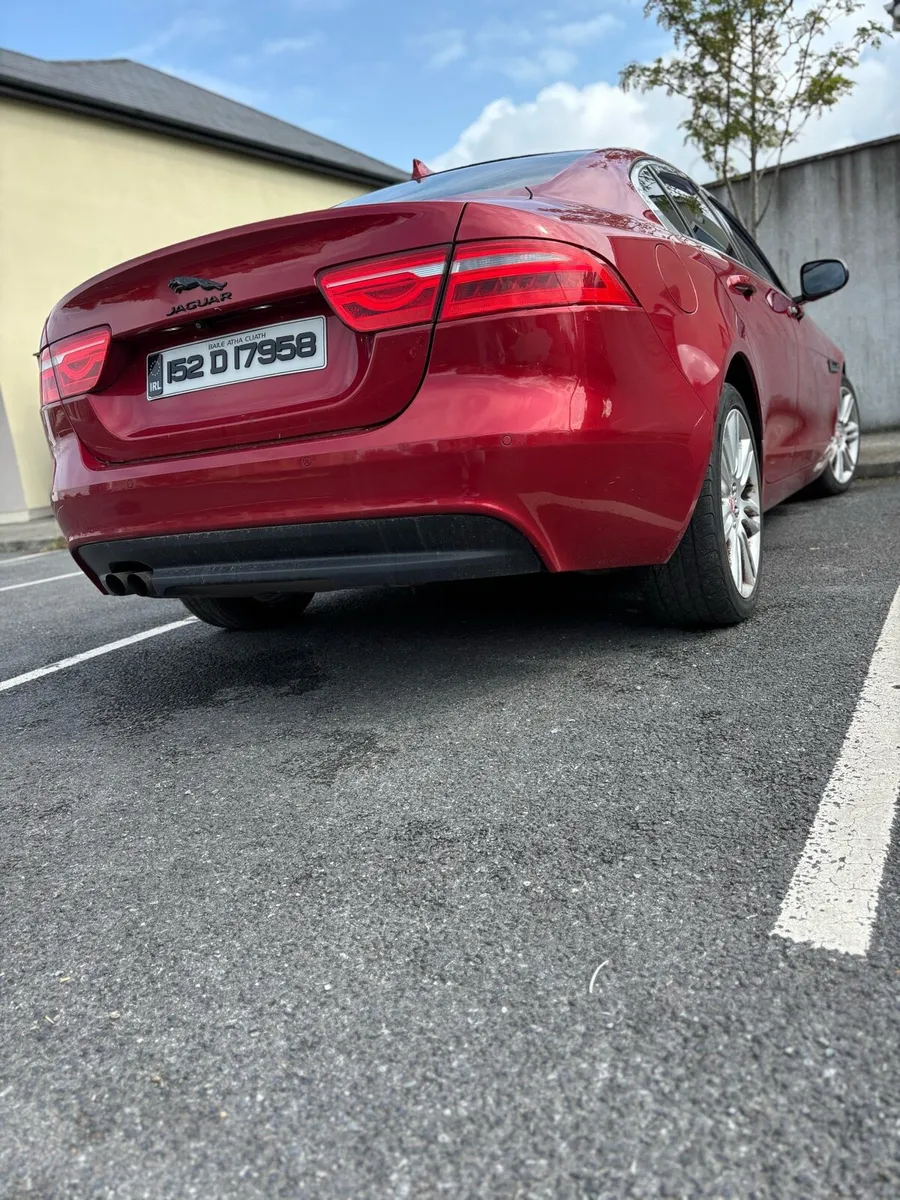 Automatic Jaguar XE sport - Image 3