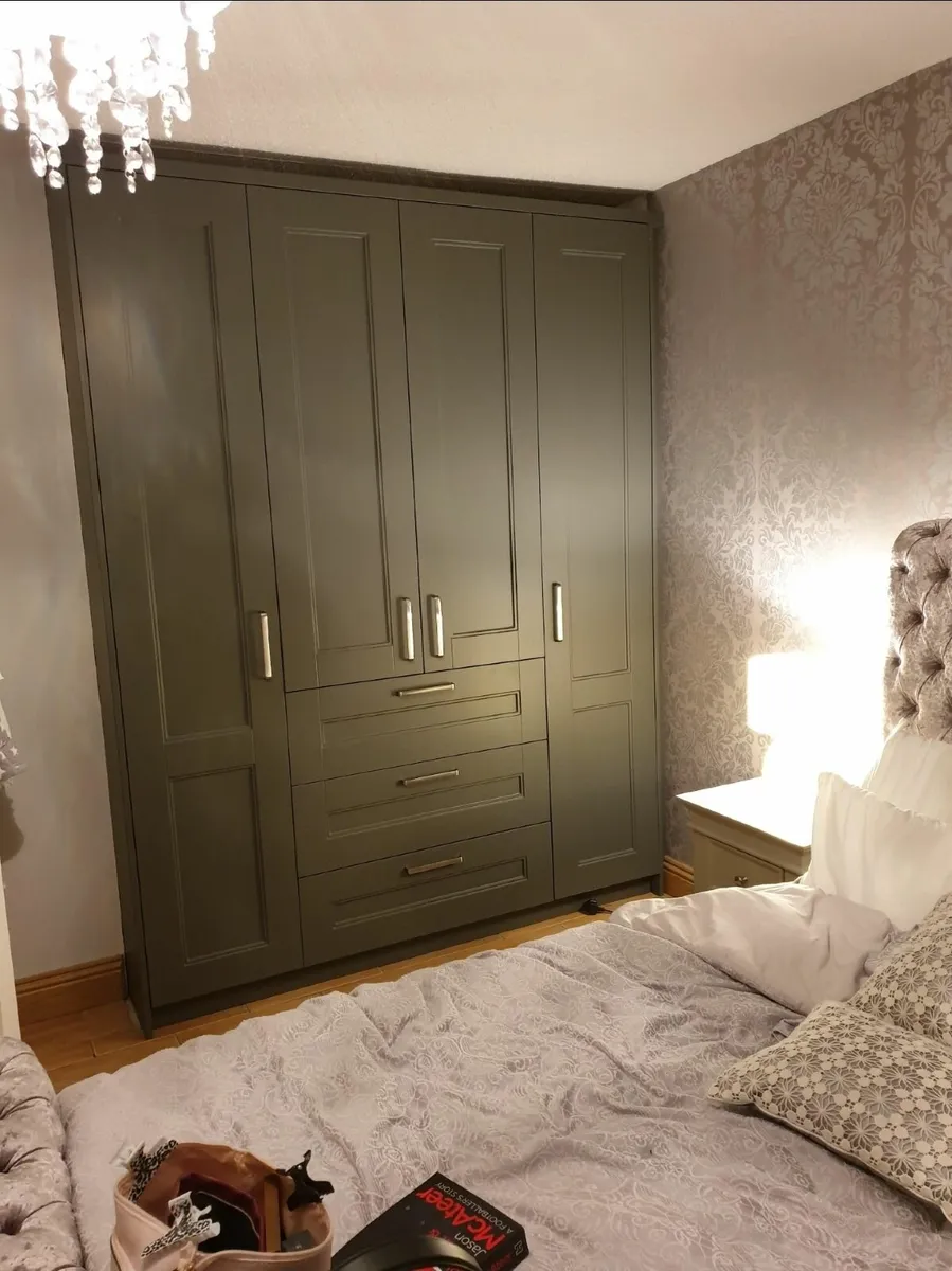 Wardrobe doors - Image 2