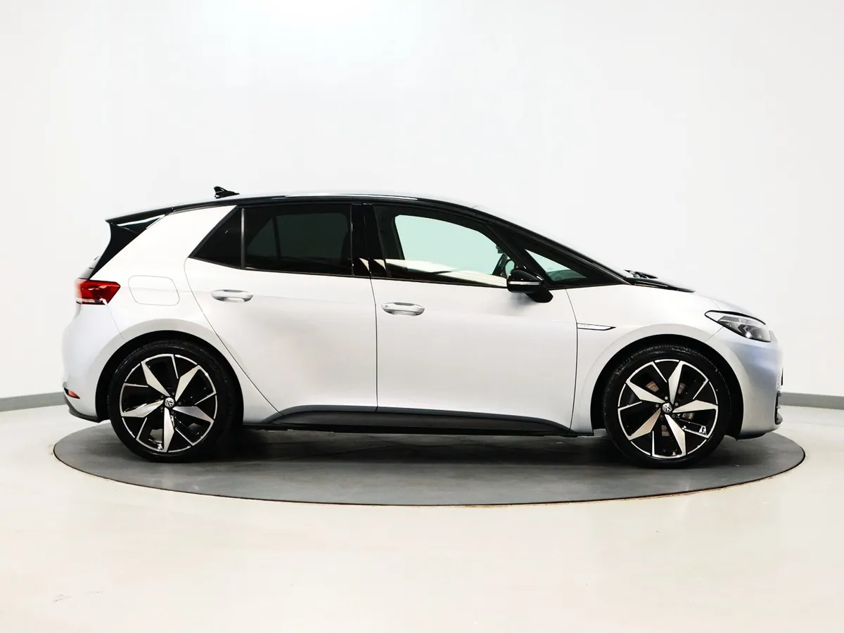 *113* 2020 Volkswagen ID.3 LIFE - Image 3