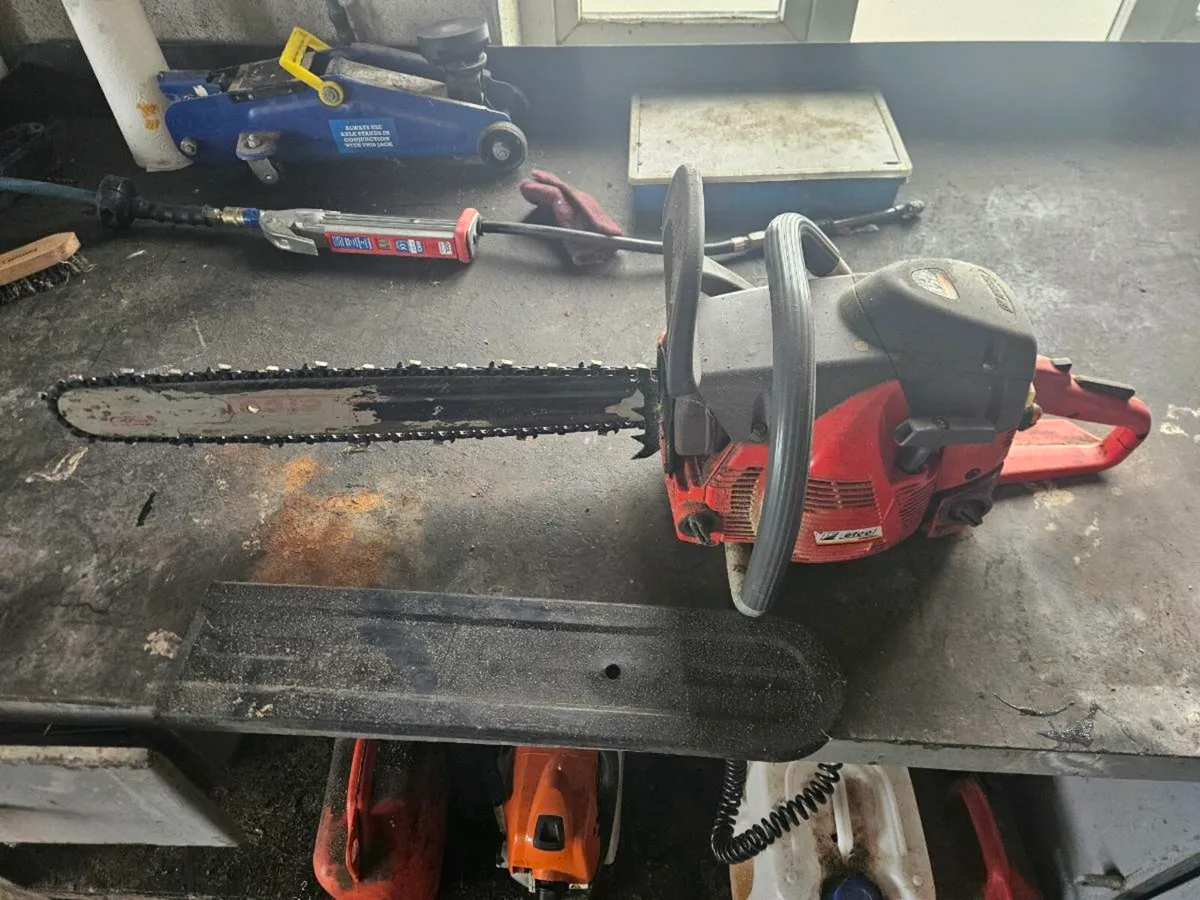 Chainsaw - Image 1