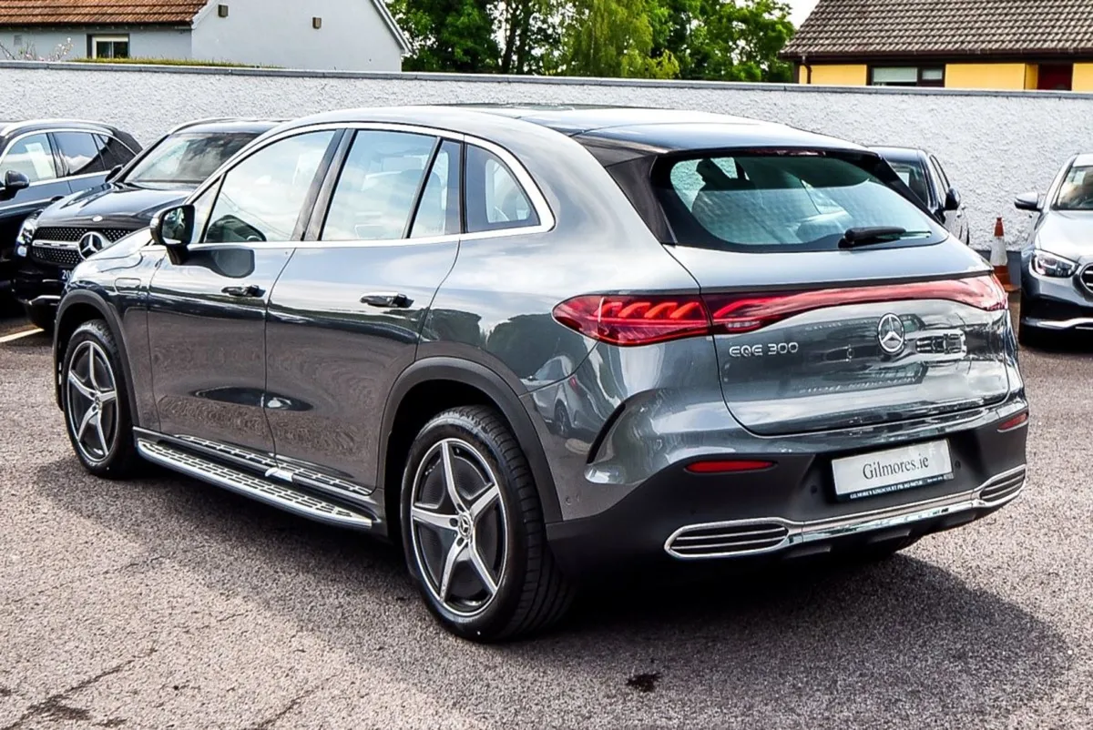 Mercedes-Benz EQE SUV AMG SUV  25 000 OFF 251 Dem - Image 4