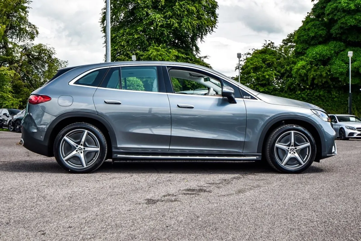 Mercedes-Benz EQE SUV AMG SUV  25 000 OFF 251 Dem - Image 3
