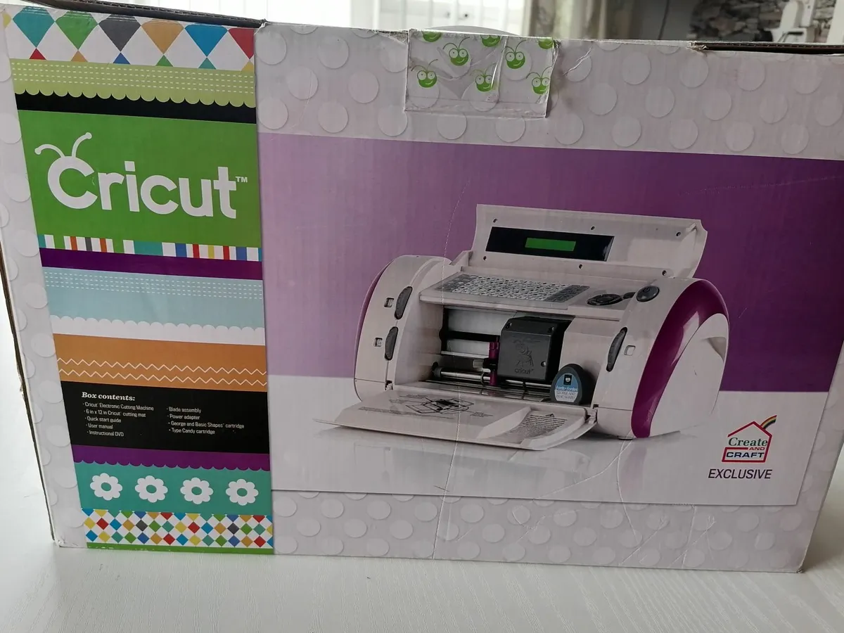 Cricut electronic cutting machine - Image 1