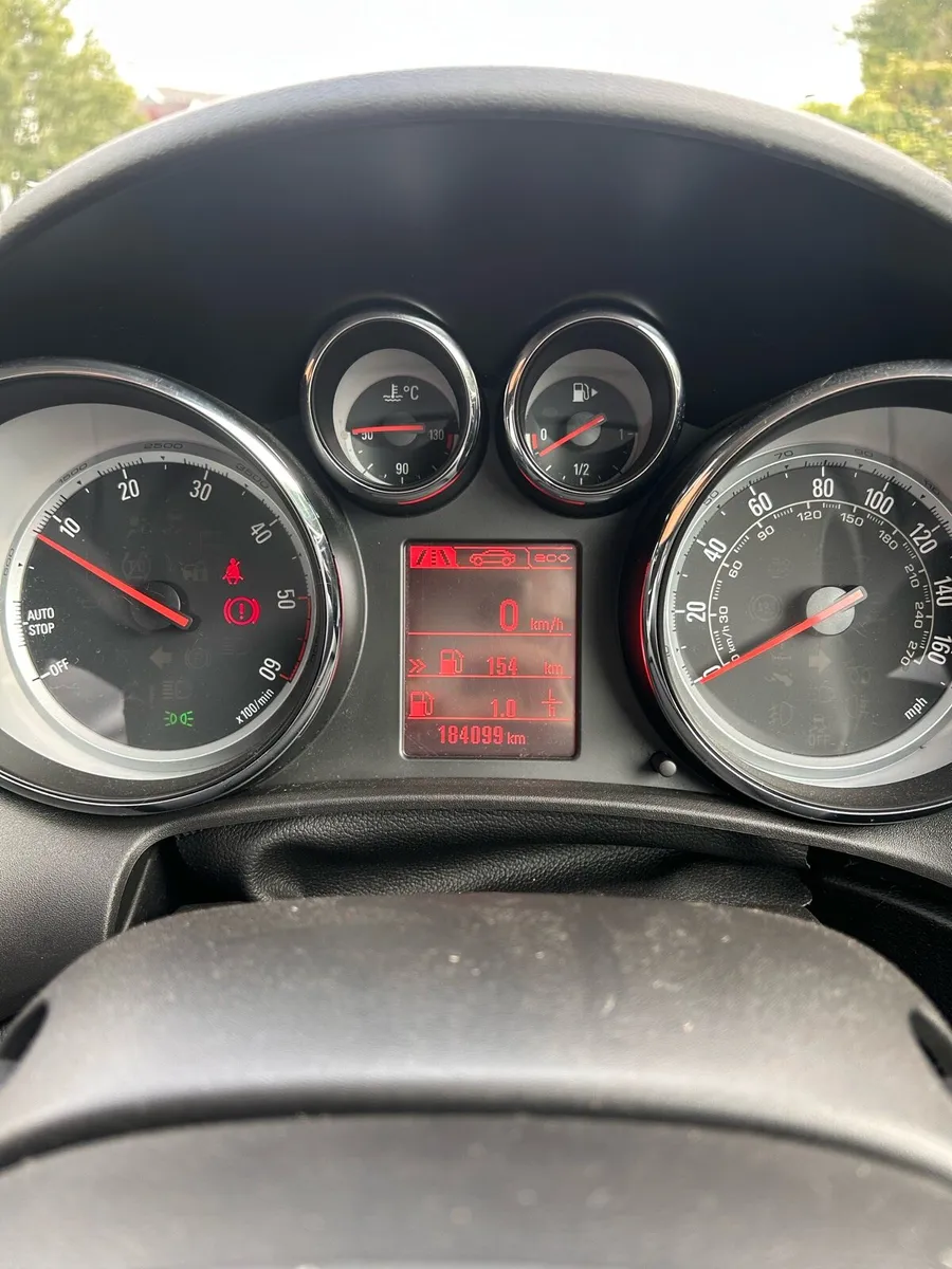 Opel Astra - Image 4