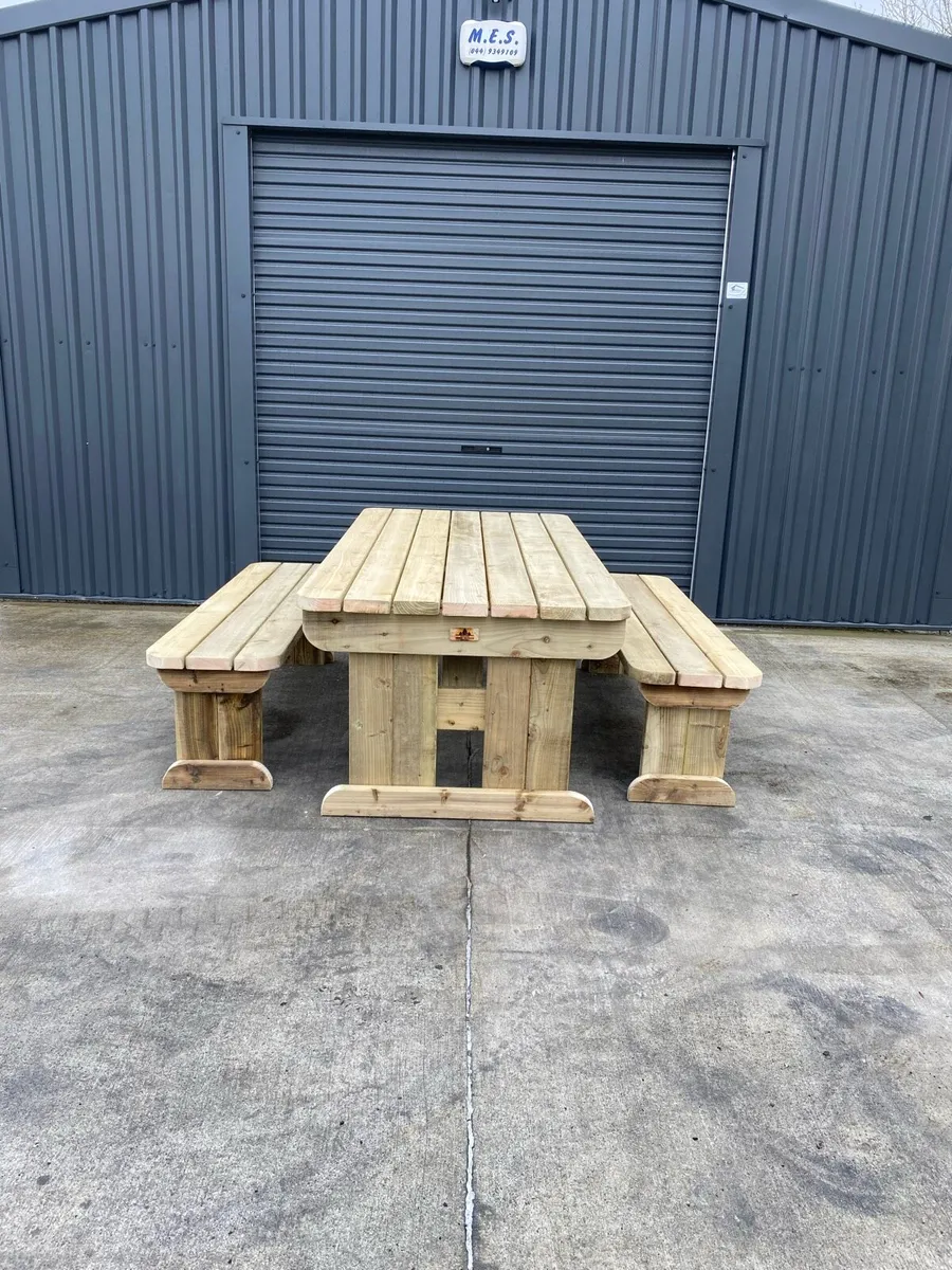 Large Heavy Duty 8 Seater Set - Image 1