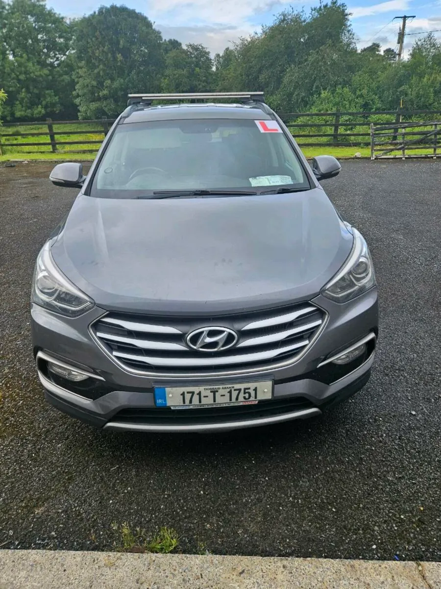 Hyundai Sante Fe - Image 1