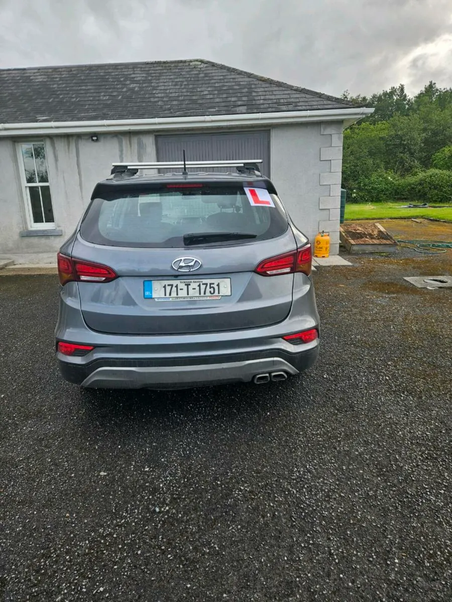 Hyundai Sante Fe - Image 3