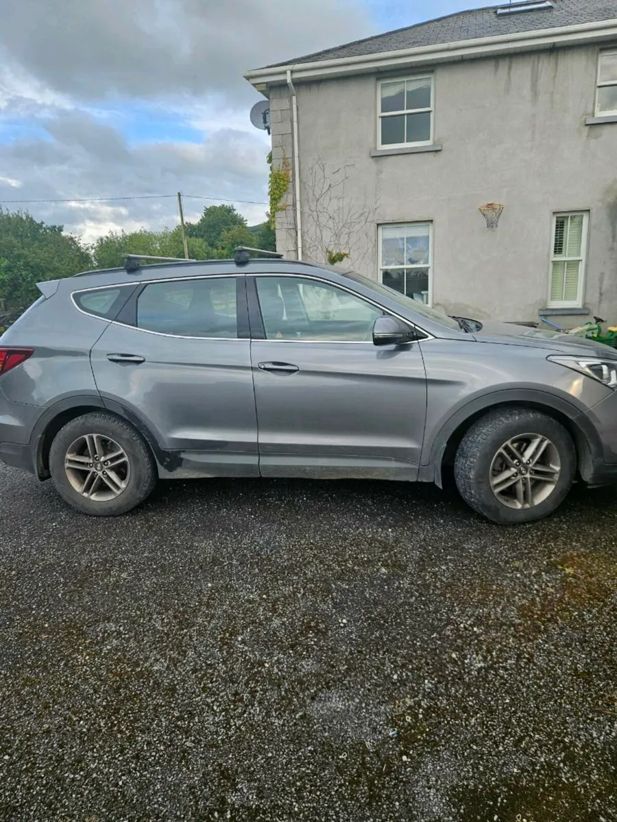 Hyundai Sante Fe - Image 4