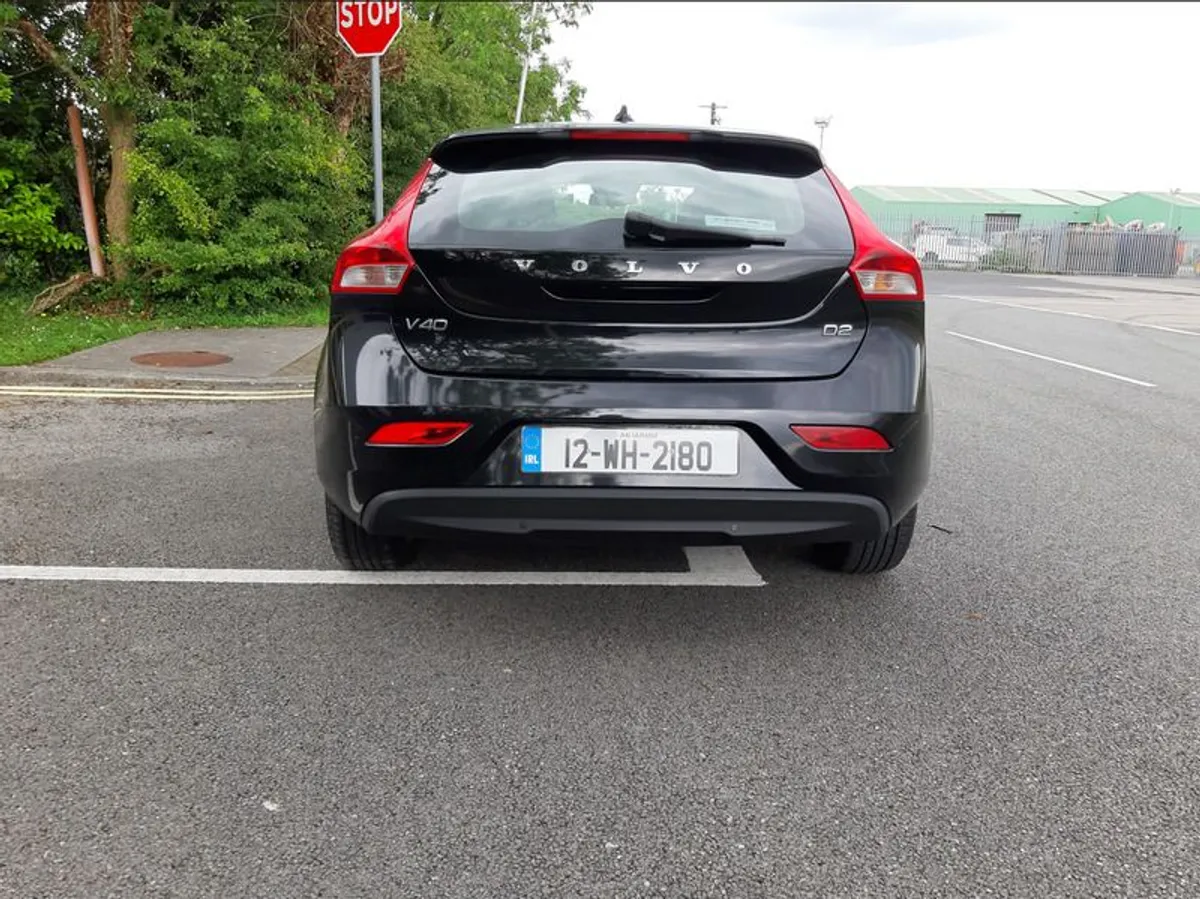 2012 Volvo V40 - Image 2
