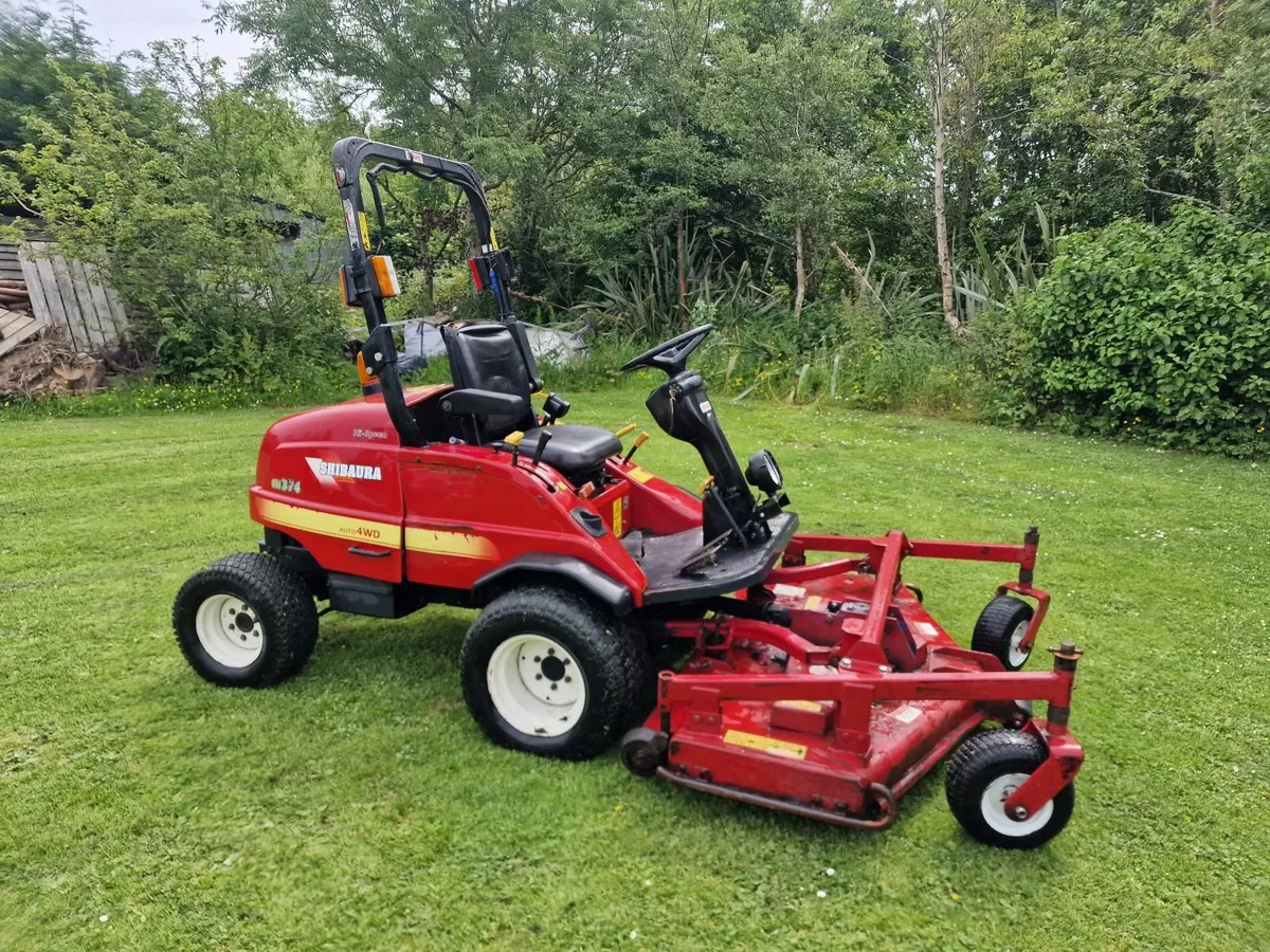 Shibaura 37hp diesel ride on mower lawnmower - Image 1