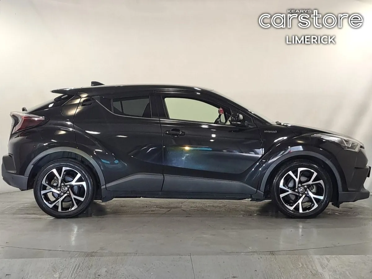Toyota C-HR 1.8 PET HYB Auto 5DR - Image 2
