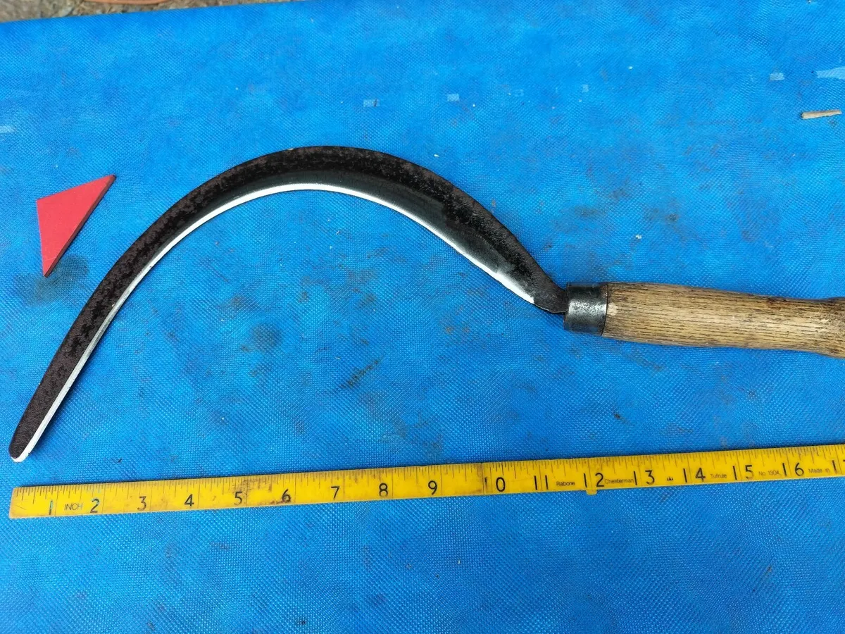 Grass hook - Image 1