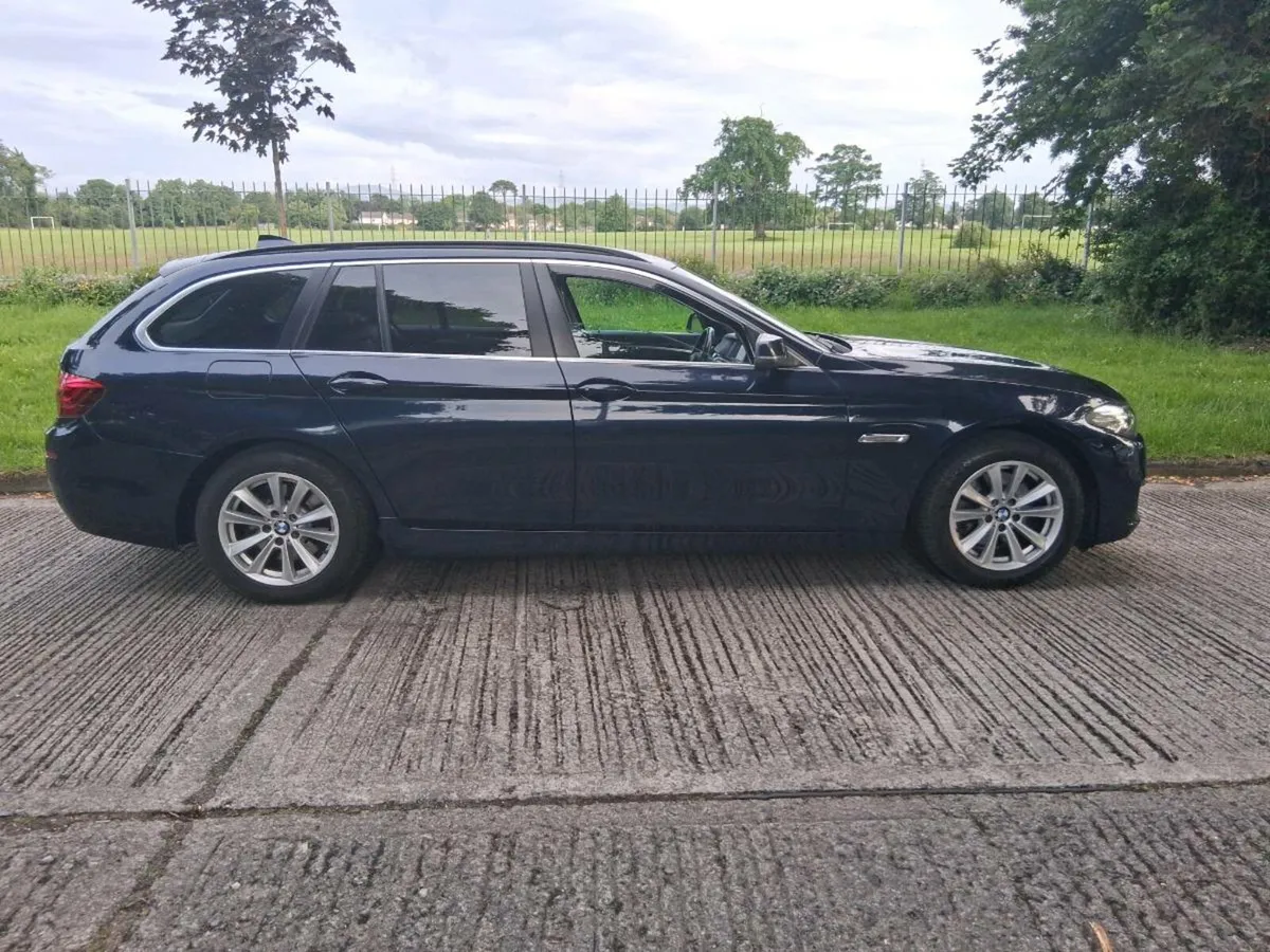 BMW 520 estate - Image 1