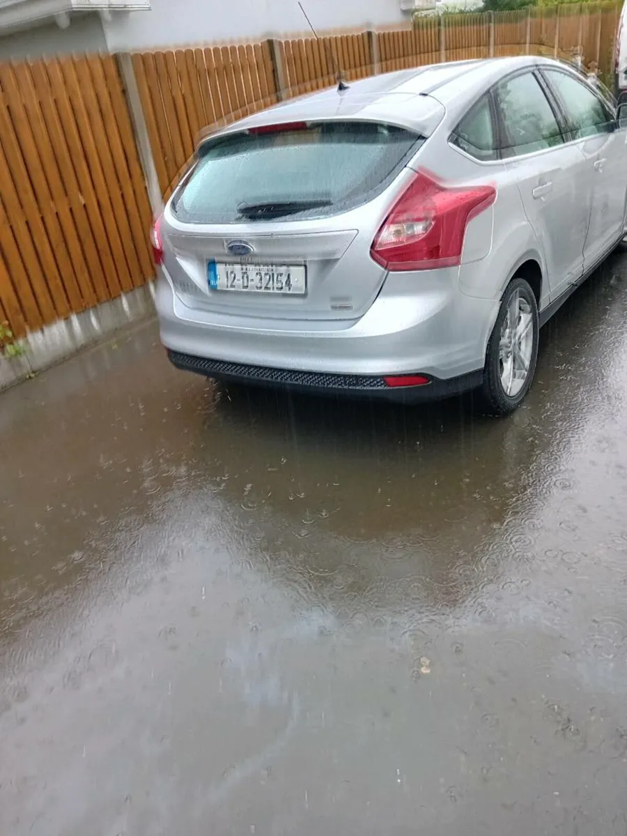12 ford focus nctd and taxed - Image 2