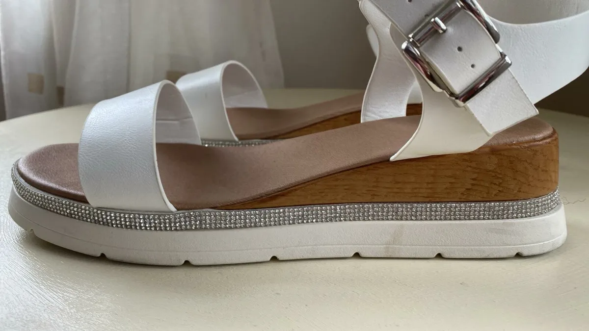 Extra wide fit white sandals  sz 8 or 42 - Image 1