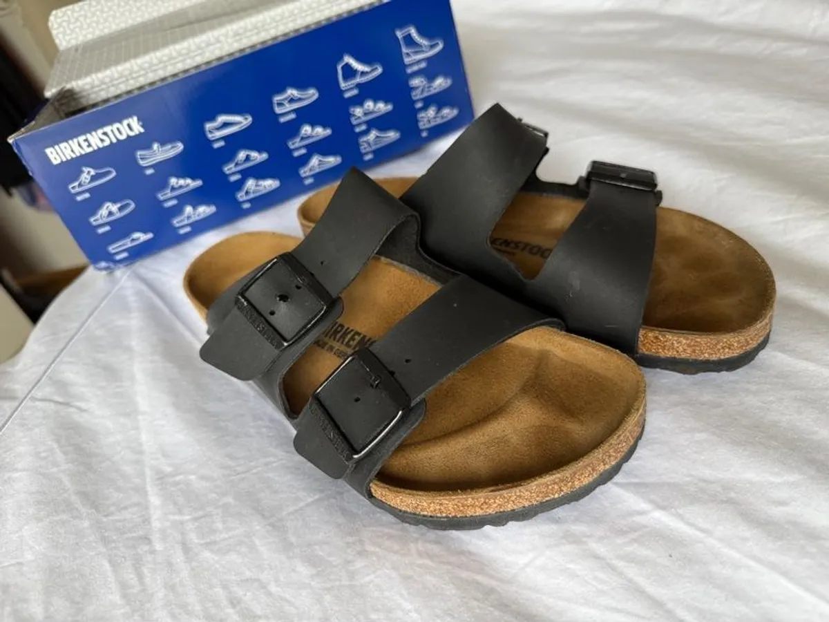 NEW Birkenstock Arizona sandals - Image 2