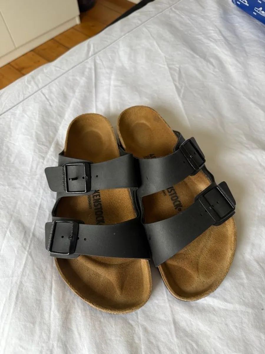 NEW Birkenstock Arizona sandals - Image 3