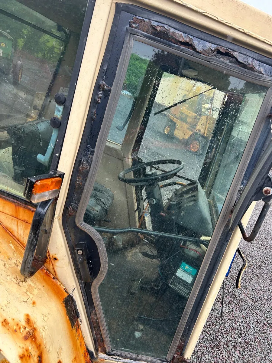 Breaking Lamborghini 956/ Same 100/110 Cab - Image 4