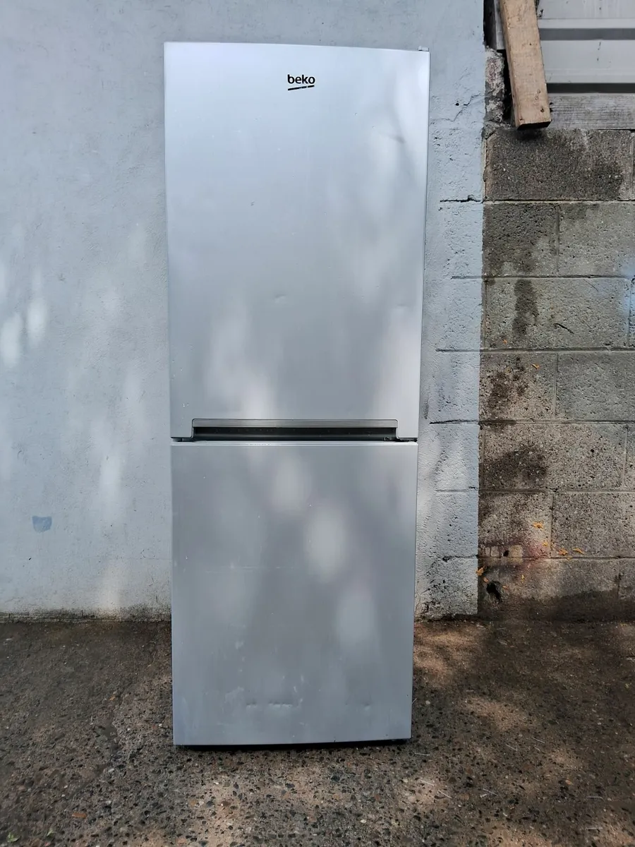 FRIDGE AND FREEZER FULL FROST FREE - Image 4