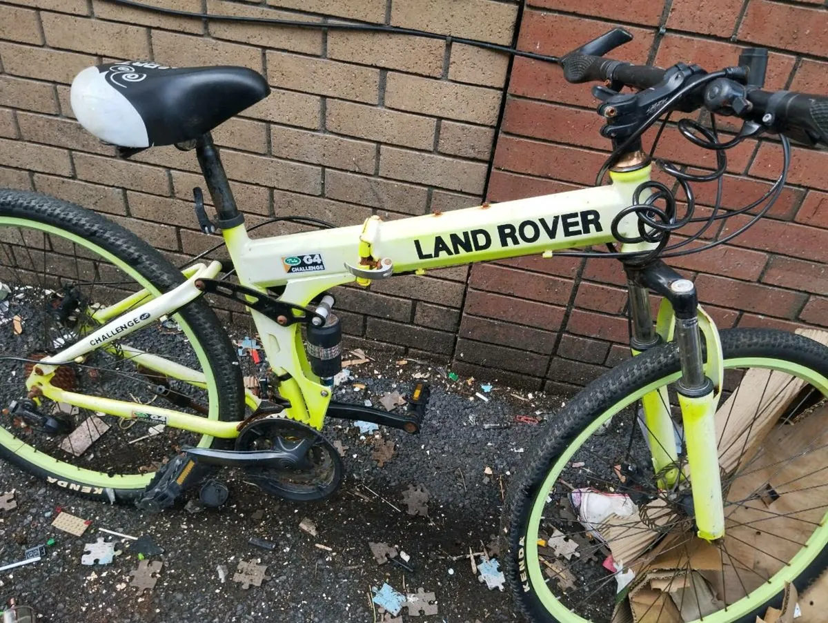 Fold up bike - Image 1