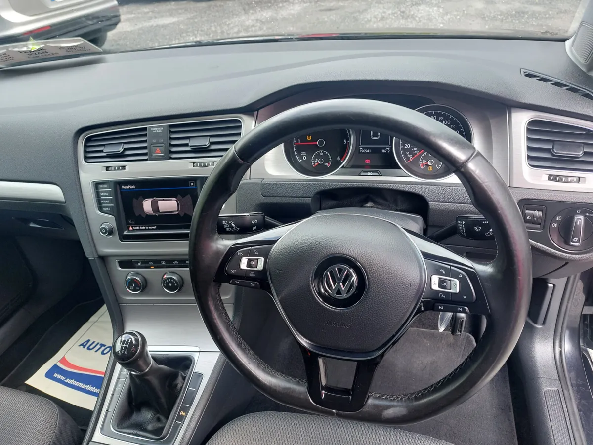 Volkswagen Golf 2017 - Image 2
