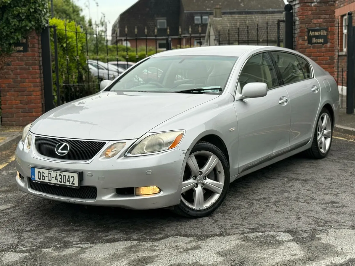Lexus GS300 LOW MILES NEW NCT - Image 2