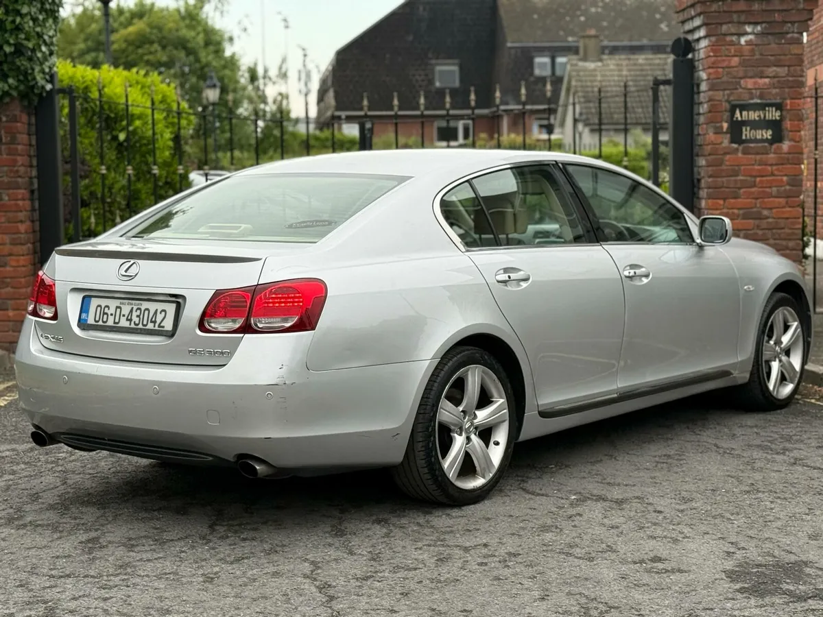 Lexus GS300 LOW MILES NEW NCT - Image 3
