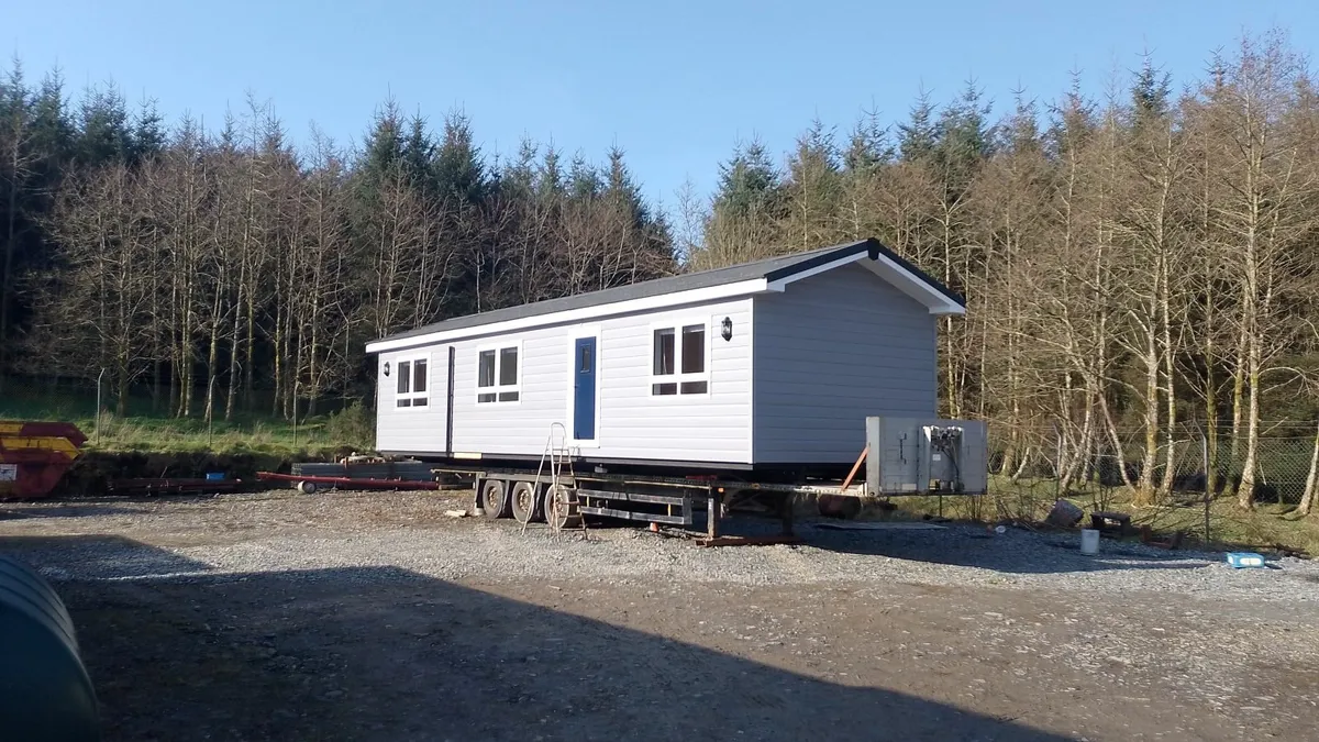 Chalet - Image 1