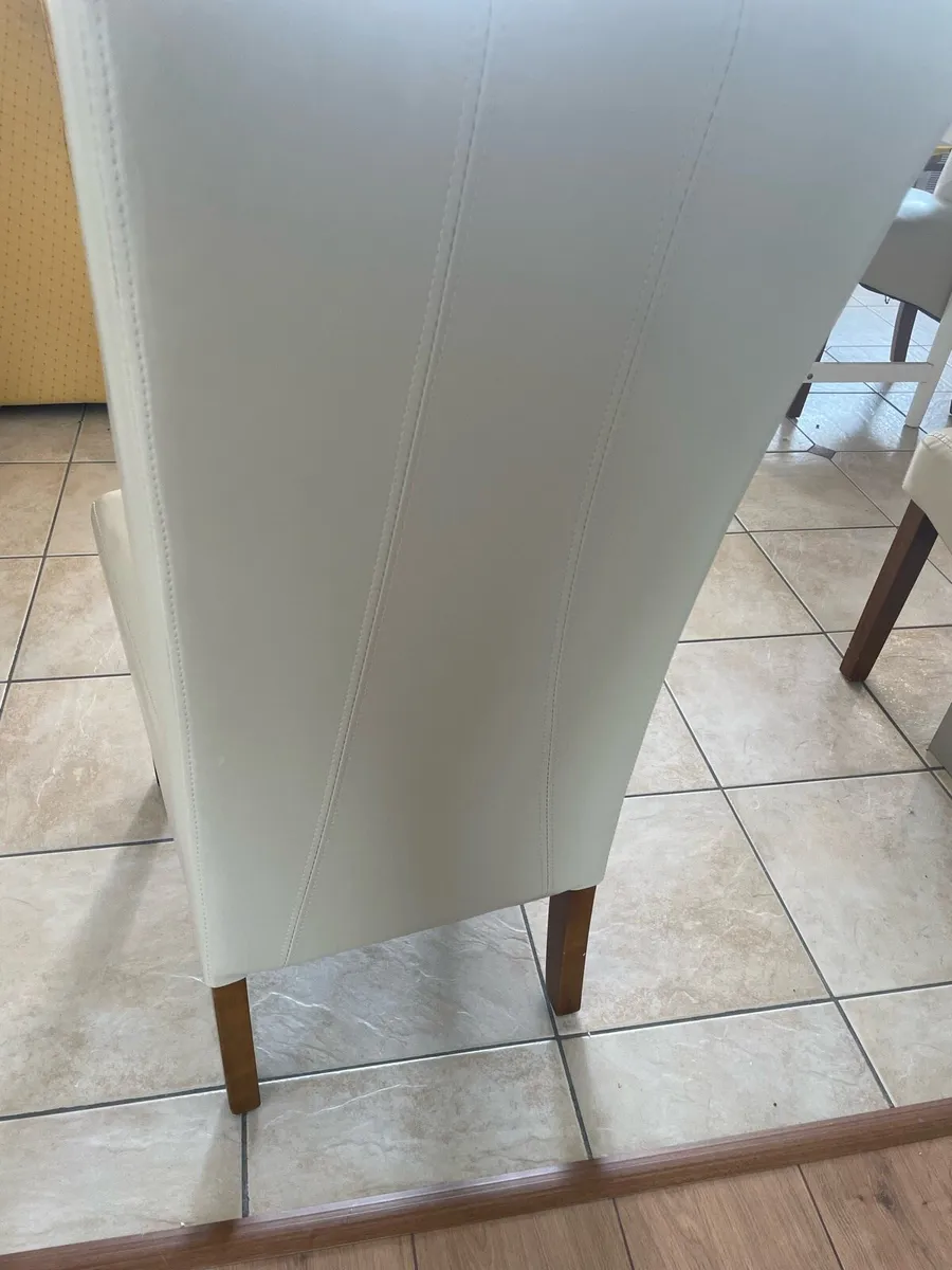 4 cream dining chairs - Image 2