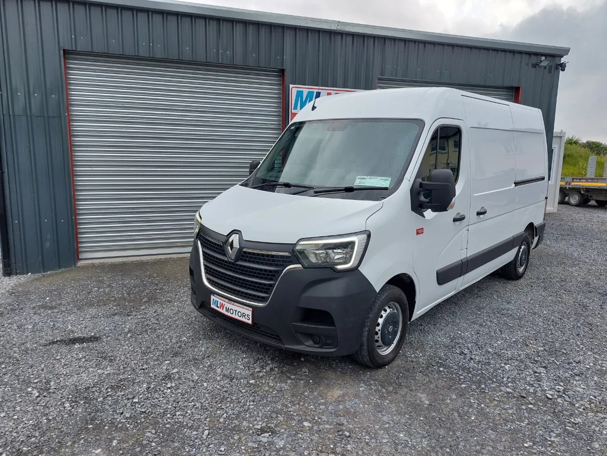 Renault Master 202 MWB Price includes VAT Mint Con - Image 1