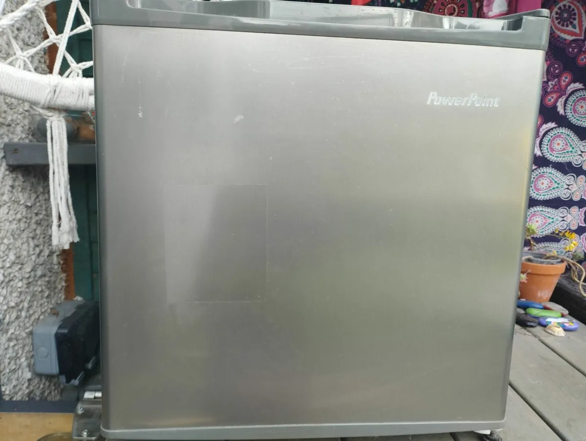 Small PowerPoint Fridge - Image 2