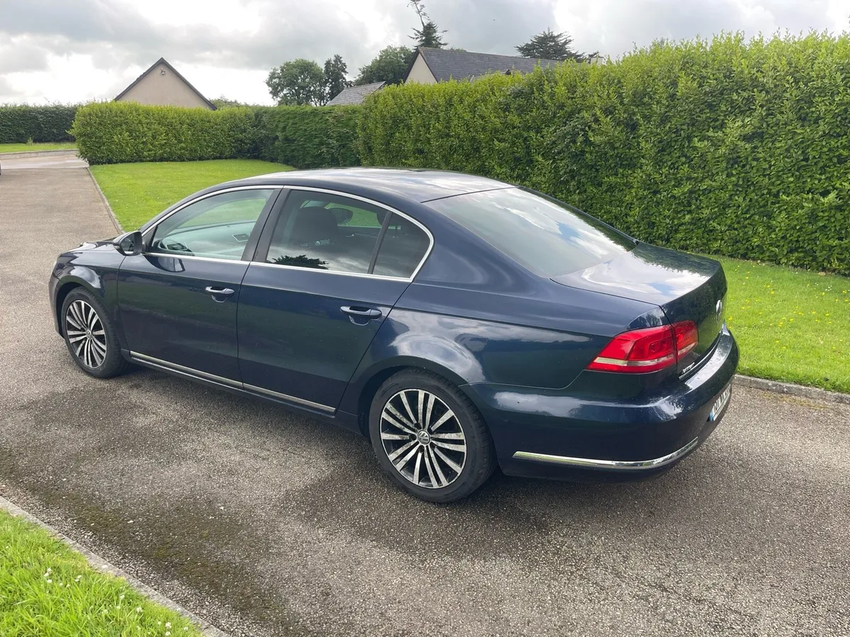 13 VW PASSAT 2.0 TDI SPORT - Image 3