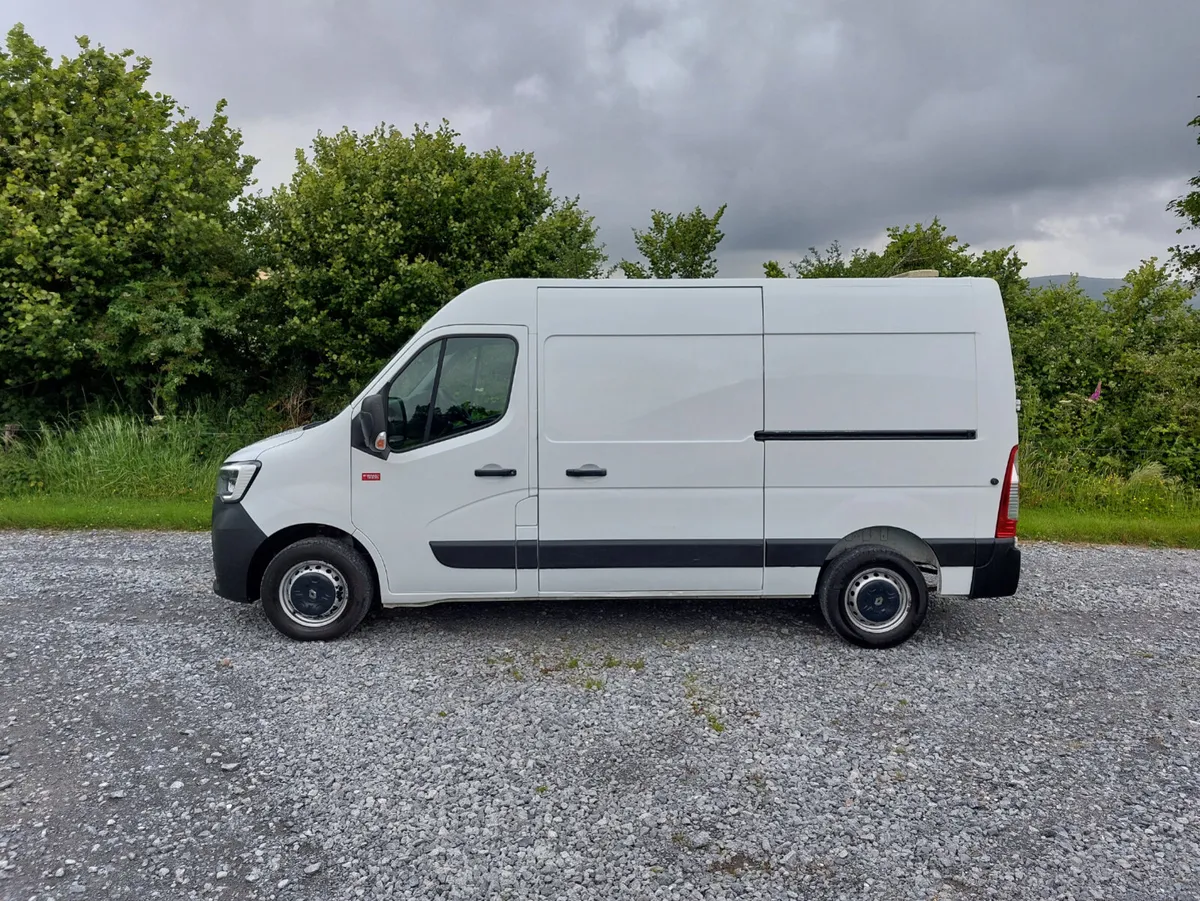 Renault Master 202 MWB Price includes VAT Mint Con - Image 4