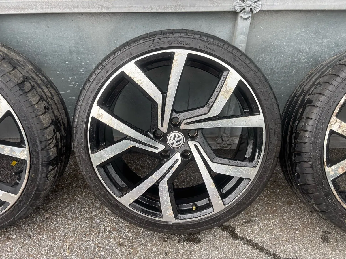 19 Inch Volkswagen Club Sport wheels 5 x 112 - Image 4